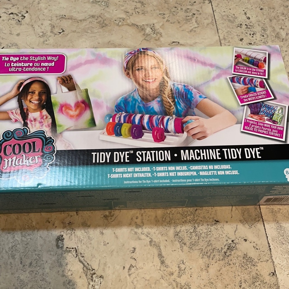 Girls cool tie dye kit